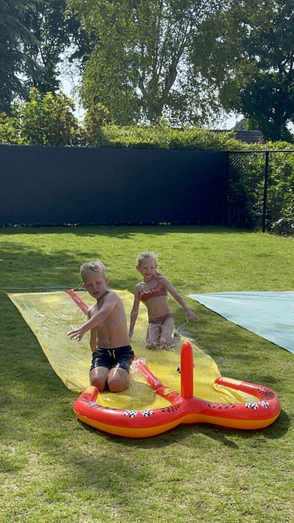Swim Essentials Racing | Meerkleurige Opblaasbare Waterglijbaan - Afbeelding 5